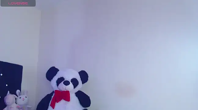 Lupitah 222 online show from February 17, 2025, 11:31 pm