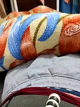 Snapshot of Hot_funky_boy chatting on February 6, 2025, 8:34 pm Hot funky boy online show from February 6, 2025, 8:34 pm