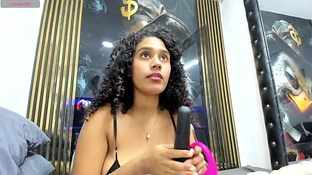 michell78sexy online show from July 17, 2026, 3:24 am
