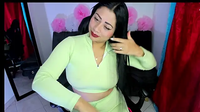 Snapshot of Kataleya_88 chatting on October 8, 2025, 12:03 pm Kataleya 88 online show from October 8, 2025, 12:03 pm