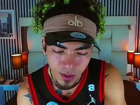 LihanJor 23 online show from November 11, 2025, 1:00 pm