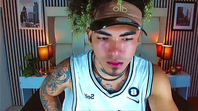 LihanJor 23 online show from December 3, 2025, 1:31 pm