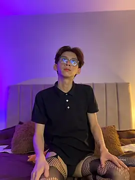 jacob and sam online show from November 14, 2025, 4:28 pm