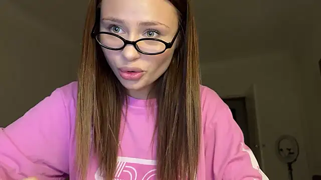 Kisskeyy online show from September 8, 2025, 6:51 pm