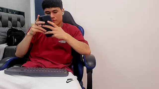 roan birkin online show from October 24, 2025, 7:21 pm