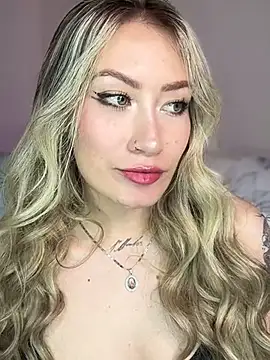 Snapshot of Lally_Valencia__ chatting on February 18, 2025, 7:10 am Lally Valencia online show from February 18, 2025, 7:10 am