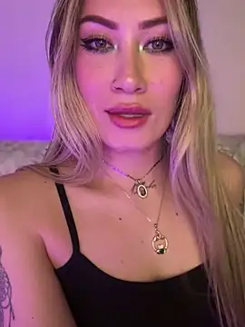 Snapshot of Lally_Valencia__ chatting on March 15, 2025, 5:41 am Lally Valencia online show from March 15, 2025, 5:41 am