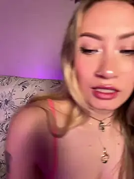 Snapshot of Lally_Valencia__ chatting on March 20, 2025, 5:57 am Lally Valencia online show from March 20, 2025, 5:57 am