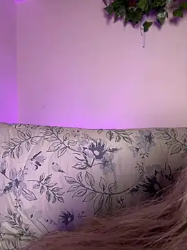 Snapshot of Lally_Valencia__ chatting on March 21, 2025, 5:43 am Lally Valencia online show from March 21, 2025, 5:43 am