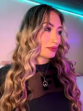 Snapshot of Lally_Valencia__ chatting on September 18, 2025, 7:54 am Lally Valencia online show from September 18, 2025, 7:54 am