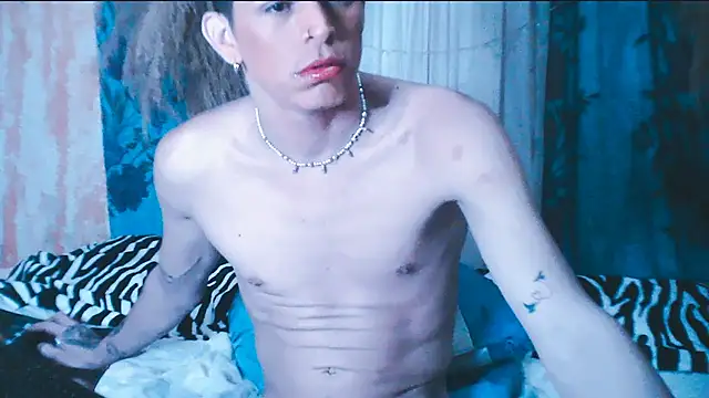 Snapshot of duquehotvoy chatting on February 22, 2025, 8:29 am duquehotvoy online show from February 22, 2025, 8:29 am