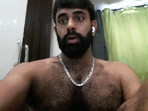 Snapshot of indianhairybull chatting on October 12, 2025, 4:55 am indianhairybull online show from October 12, 2025, 4:55 am