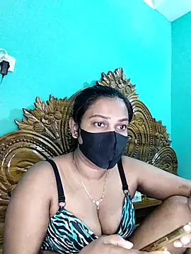 Snapshot of monekhan123 chatting on November 2, 2025, 5:26 pm monekhan123 online show from November 2, 2025, 5:26 pm