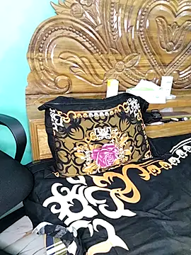 Snapshot of monekhan123 chatting on February 24, 2026, 3:54 pm monekhan123 online show from February 24, 2026, 3:54 pm