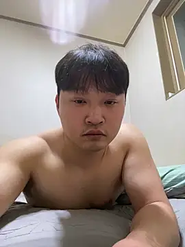 offwhite777 online show from February 22, 2025, 1:22 am