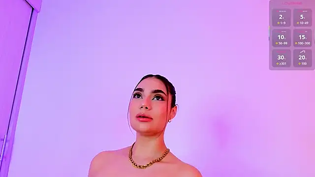 Snapshot of Alyssia_Collins chatting on November 28, 2025, 4:59 am Alyssia Collins online show from November 28, 2025, 4:59 am