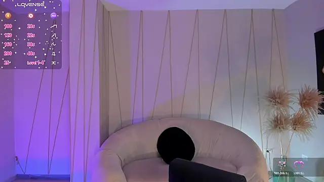 BeccaBaxter online show from October 17, 2025, 6:21 pm