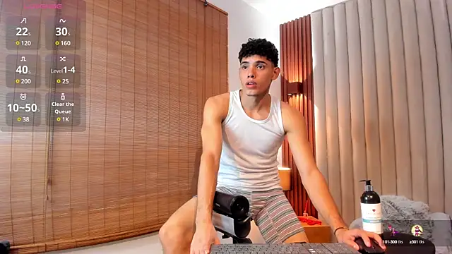 Snapshot of Justin_mack chatting on March 9, 2025, 4:44 pm Justin mack online show from March 9, 2025, 4:44 pm