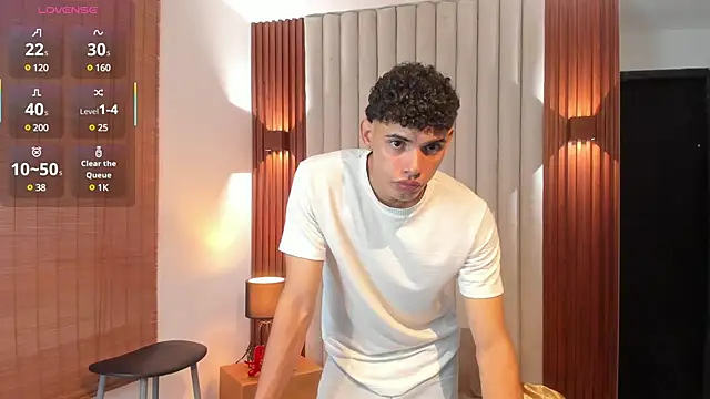 Snapshot of Justin_mack chatting on March 19, 2025, 12:56 pm Justin mack online show from March 19, 2025, 12:56 pm