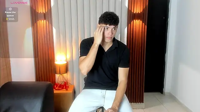 Snapshot of Justin_mack chatting on October 9, 2025, 11:52 am Justin mack online show from October 9, 2025, 11:52 am