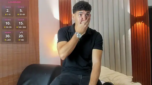 Snapshot of Justin_mack chatting on October 17, 2025, 11:13 am Justin mack online show from October 17, 2025, 11:13 am