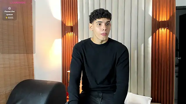 Snapshot of Justin_mack chatting on October 19, 2025, 11:44 am Justin mack online show from October 19, 2025, 11:44 am