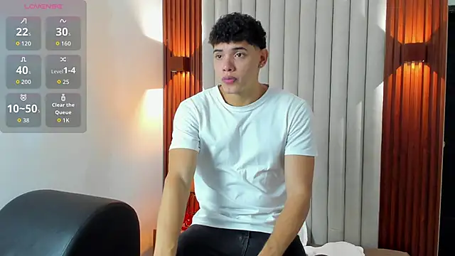 Snapshot of Justin_mack chatting on October 23, 2025, 11:20 am Justin mack online show from October 23, 2025, 11:20 am