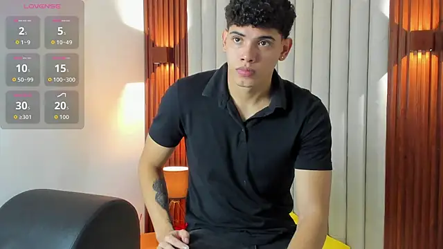 Snapshot of Justin_mack chatting on October 29, 2025, 11:34 am Justin mack online show from October 29, 2025, 11:34 am