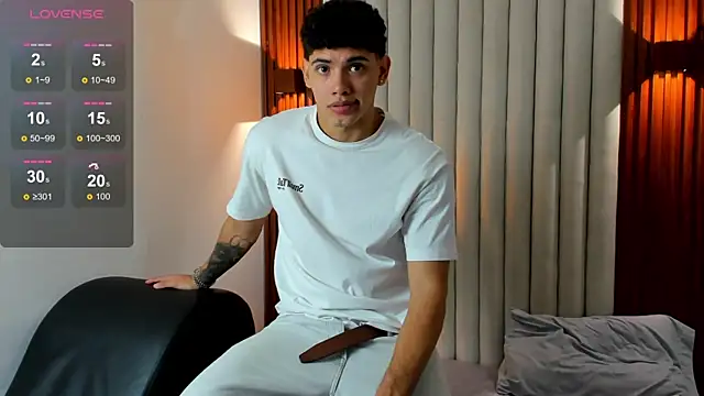 Snapshot of Justin_mack chatting on November 7, 2025, 11:54 am Justin mack online show from November 7, 2025, 11:54 am