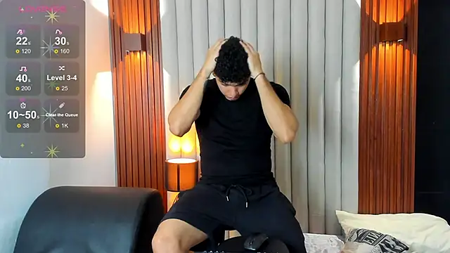 Snapshot of Justin_mack chatting on December 15, 2025, 7:07 pm Justin mack online show from December 15, 2025, 7:07 pm