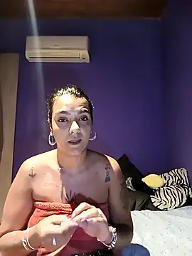 Snapshot of Pantaneirasexy chatting on November 18, 2025, 3:01 am Pantaneirasexy online show from November 18, 2025, 3:01 am