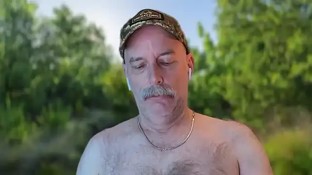 Snapshot of exhib_jack chatting on January 15, 2026, 11:48 am exhib jack online show from January 15, 2026, 11:48 am