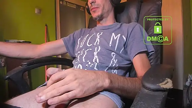 BigCumShoot online show from November 2, 2025, 7:33 am