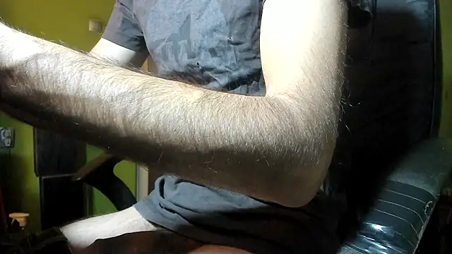 BigCumShoot online show from March 6, 2026, 6:43 am