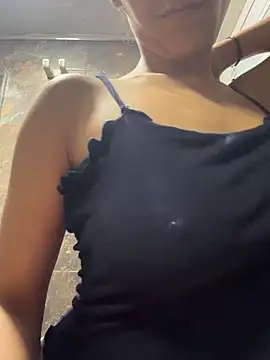 vicky bass online show from November 18, 2025, 1:55 am