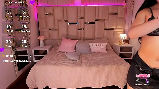 Snapshot of Daphne_chers chatting on February 2, 2025, 2:06 am Daphne chers online show from February 2, 2025, 2:06 am