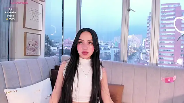 Snapshot of Daphne_chers chatting on February 27, 2025, 9:47 pm Daphne chers online show from February 27, 2025, 9:47 pm