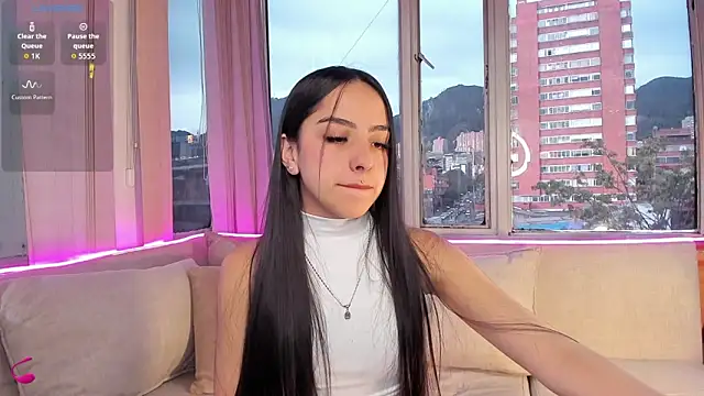 Snapshot of Daphne_chers chatting on September 24, 2025, 9:51 pm Daphne chers online show from September 24, 2025, 9:51 pm