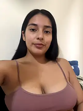 Snapshot of ariana_sweet87 chatting on December 22, 2025, 6:27 pm ariana sweet87 online show from December 22, 2025, 6:27 pm