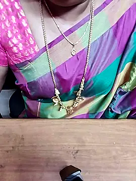 Tamil Radha online show from October 7, 2025, 6:16 pm