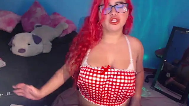 Snapshot of EstefyTabbo chatting on March 17, 2026, 10:18 am EstefyTabbo online show from March 17, 2026, 10:18 am