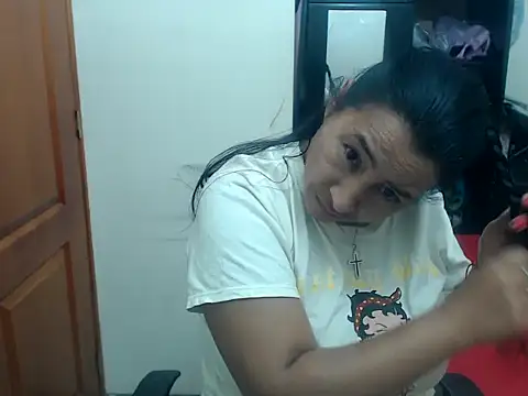 Snapshot of Siblleyx chatting on February 25, 2025, 10:07 pm Siblleyx online show from February 25, 2025, 10:07 pm