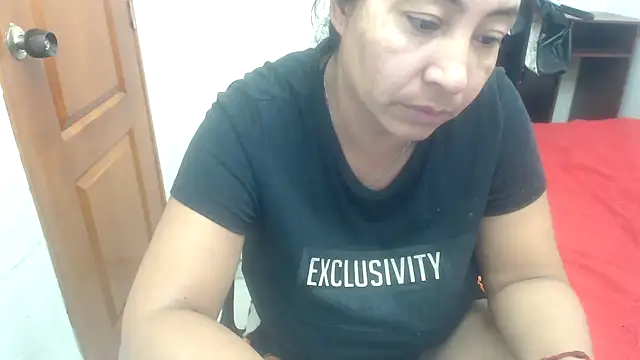 Snapshot of Siblleyx chatting on February 28, 2025, 5:59 pm Siblleyx online show from February 28, 2025, 5:59 pm