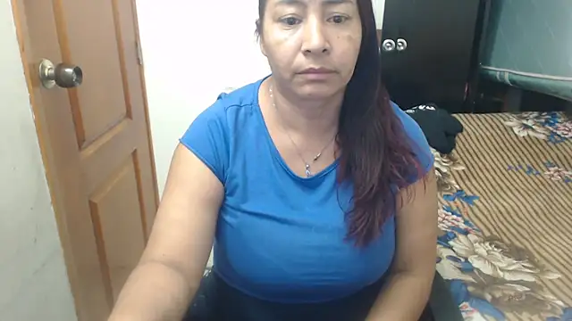 Snapshot of Siblleyx chatting on February 18, 2026, 10:50 pm Siblleyx online show from February 18, 2026, 10:50 pm