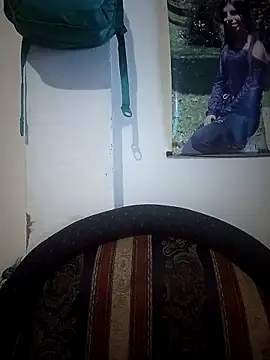 Ariell Kieran online show from October 13, 2025, 3:28 am