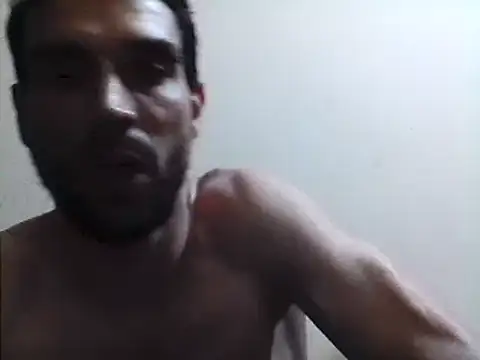 Snapshot of beatle666 chatting on March 5, 2025, 2:25 am beatle666 online show from March 5, 2025, 2:25 am