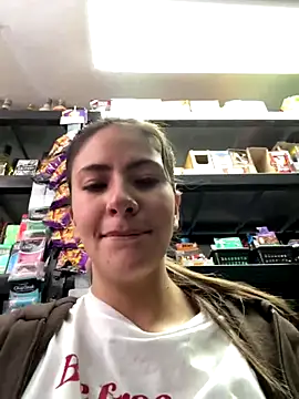 Andrea18 blonde online show from October 24, 2025, 2:02 pm