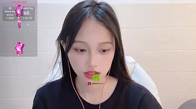 Snapshot of xunian71O chatting on February 12, 2025, 1:27 pm xunian71O online show from February 12, 2025, 1:27 pm