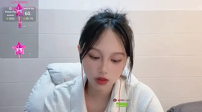 Snapshot of xunian71O chatting on February 12, 2025, 10:37 pm xunian71O online show from February 12, 2025, 10:37 pm