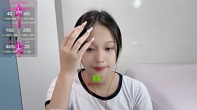 Snapshot of xunian71O chatting on February 18, 2025, 6:37 am xunian71O online show from February 18, 2025, 6:37 am